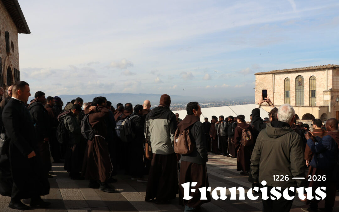 Ensemble vers les reliques de François